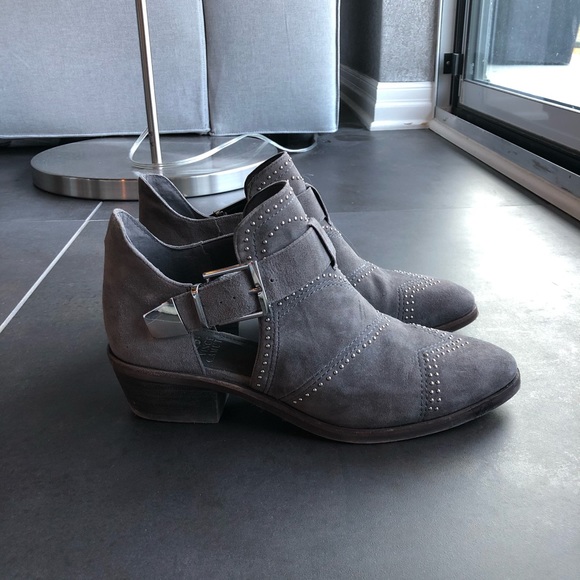 Vince Camuto Raina Cutout Bootie - Greystone - Picture 4 of 5